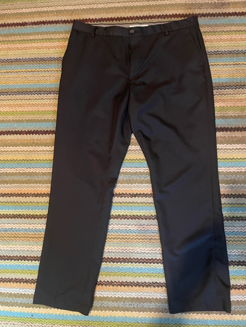 Amazon Essentials Men's Black Dress Pants - slim Straight Fit 38/32